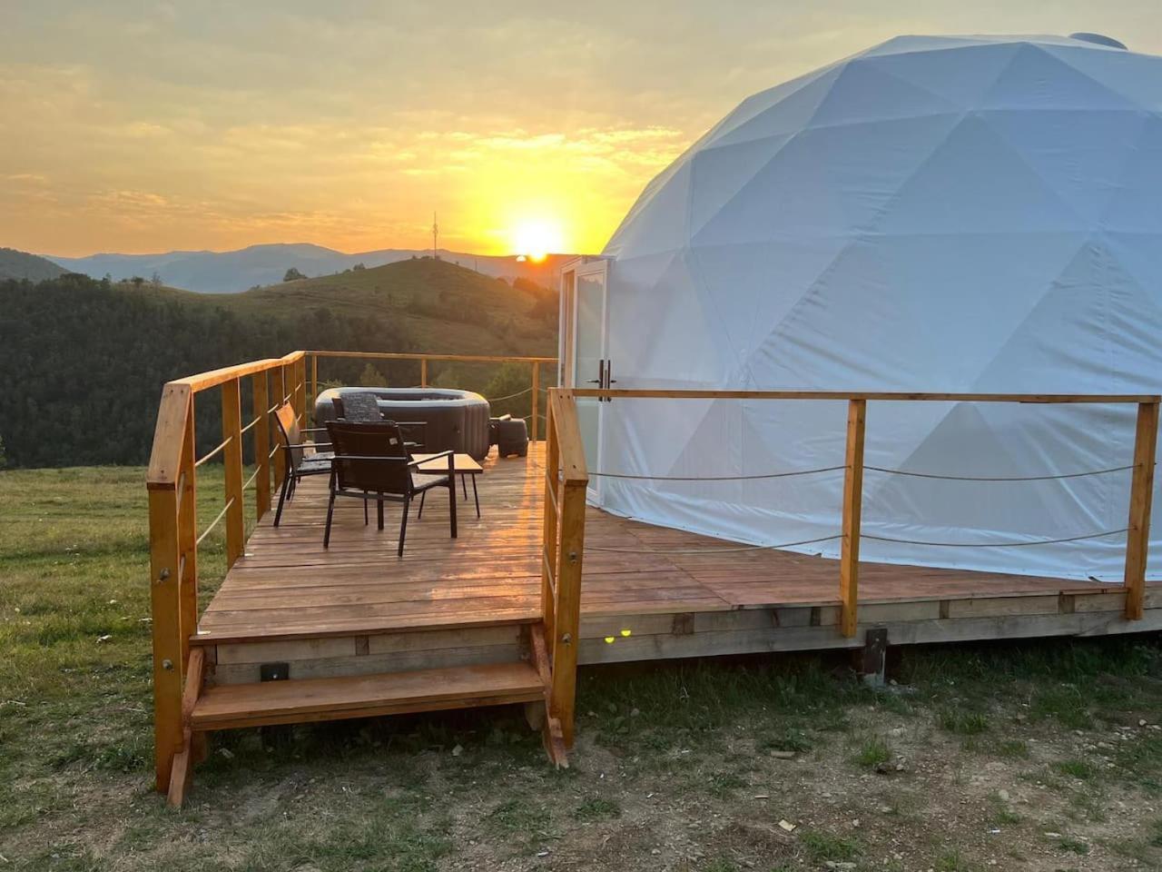 Tranquil Dome - Manta'S Retreat Glamping Cornereva Hotel Exterior photo