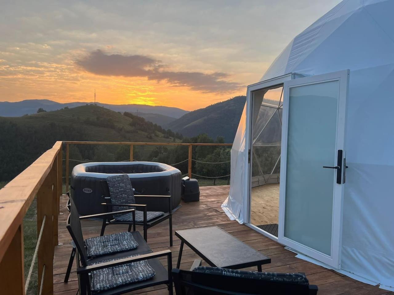 Tranquil Dome - Manta'S Retreat Glamping Cornereva Hotel Exterior photo
